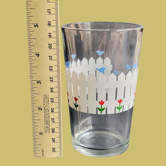Vintage 1979 Federal Glass Picket Fence and Tulips 12 Oz Glass, Set of 4 - Picture 5 of 5